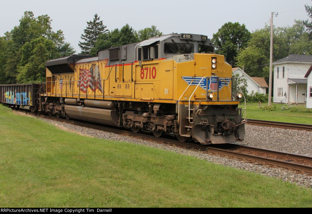 UP 8710 solo handles a B520